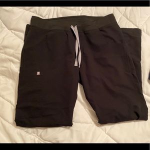 Women’s black Kade figs bottoms Medium